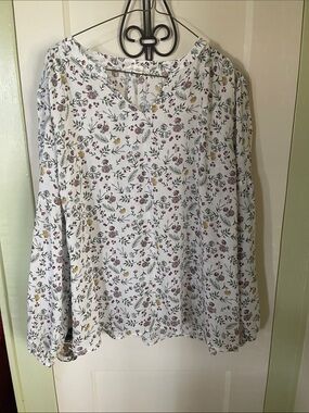 Caslon Plus Size White Floral V-Neck Long Sleeve Tunic